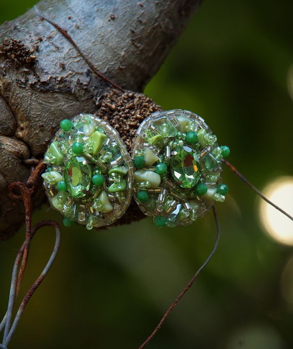 Mehreen Crystal Bloom Studs – Handcrafted Green Beaded Statement Earrings